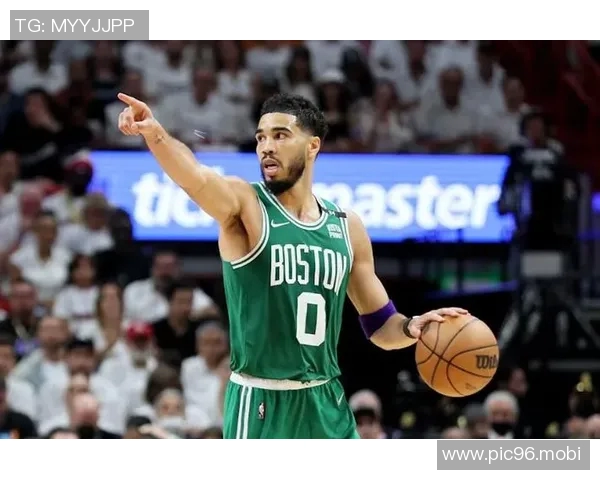 Shams：塔图姆已开始进行受控5对5对抗训练